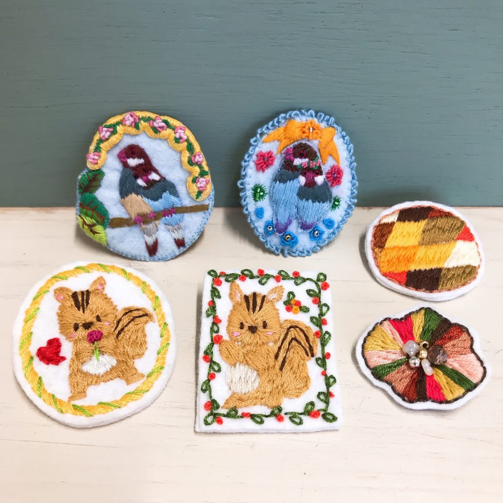 秋モチーフ刺繡の画像