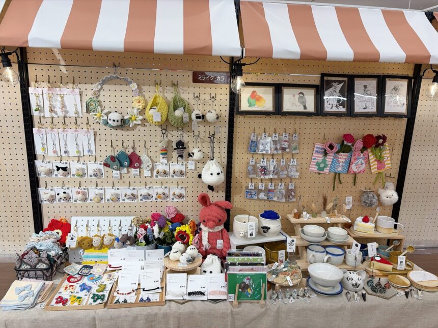 クリエイターズマルシェのディスプレイ